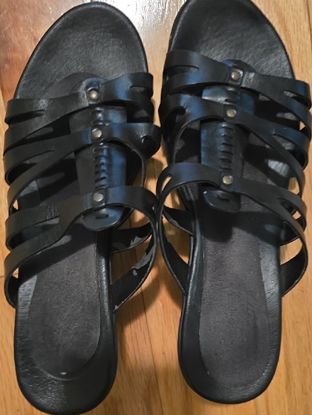 Clarks Women's Black Leather Strappy Sandals Size 10